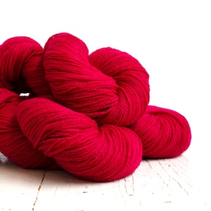 Cyclamen color New Zealand  fingering wool - 100g./3,50 oz. - Hand knitting yarn for weaving, crochet plaids, square crochet wool - C 555
