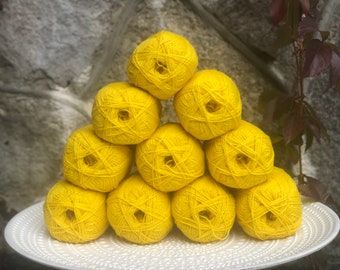 Yellow Color wool yarn - New Zealand 100% wool yarn - Weaving wool fiber - Hand or machine knitting yarn - Socks wool yarn - 100g/350m
