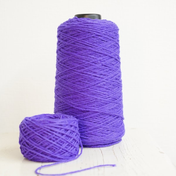 Fil de laine violet royal pour tufting gun - 500 g/550 m - Fil pour broderie - Laine pour tapis - Laine d'Aran - Couleur 106 - Laine de Nouvelle-Zélande