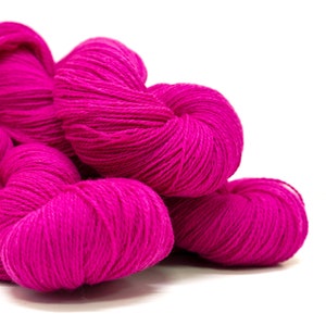 Weiches Merinowollgarn - 440 m / 100g - für Hand- oder Maschinenstricken, Häkeln, für Kinder- und Erwachsenenkleidung, für gewebte Decken