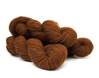 Cinnamon soft merino wool yarn - 440m/100g - for hand or machine knitting, crocheting