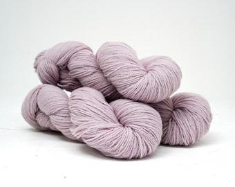 Dusty lilac - Merino Wool Yarn – Fingering Weight, 100g/440m