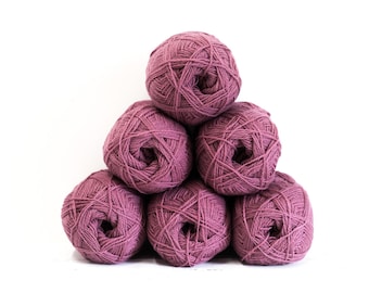 Vintage Berry 100% wool - 100g./3,50 oz - New Zealand fingering yarn - C 530