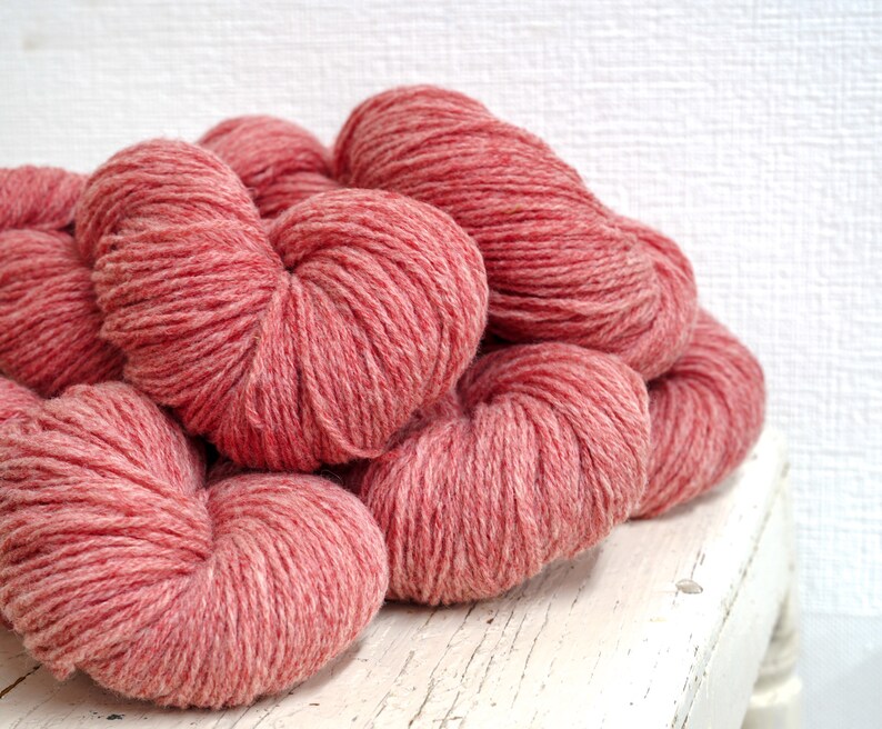 Mélange de laine mérinos et de laine de suffolk couleur chair 100 g/3,5 oz, laine à doigter pour tricoter à la main, cadeau pour tricoteuse, vêtements d'extérieur au crochet, tissus à tisser image 7