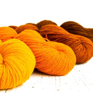 Fil de laine safran, citrouille, cannelle, caramel 400 g/14.1 oz. Laine de Nouvelle-Zélande pour tricoter à la main, tisser, faire des carreaux image 2