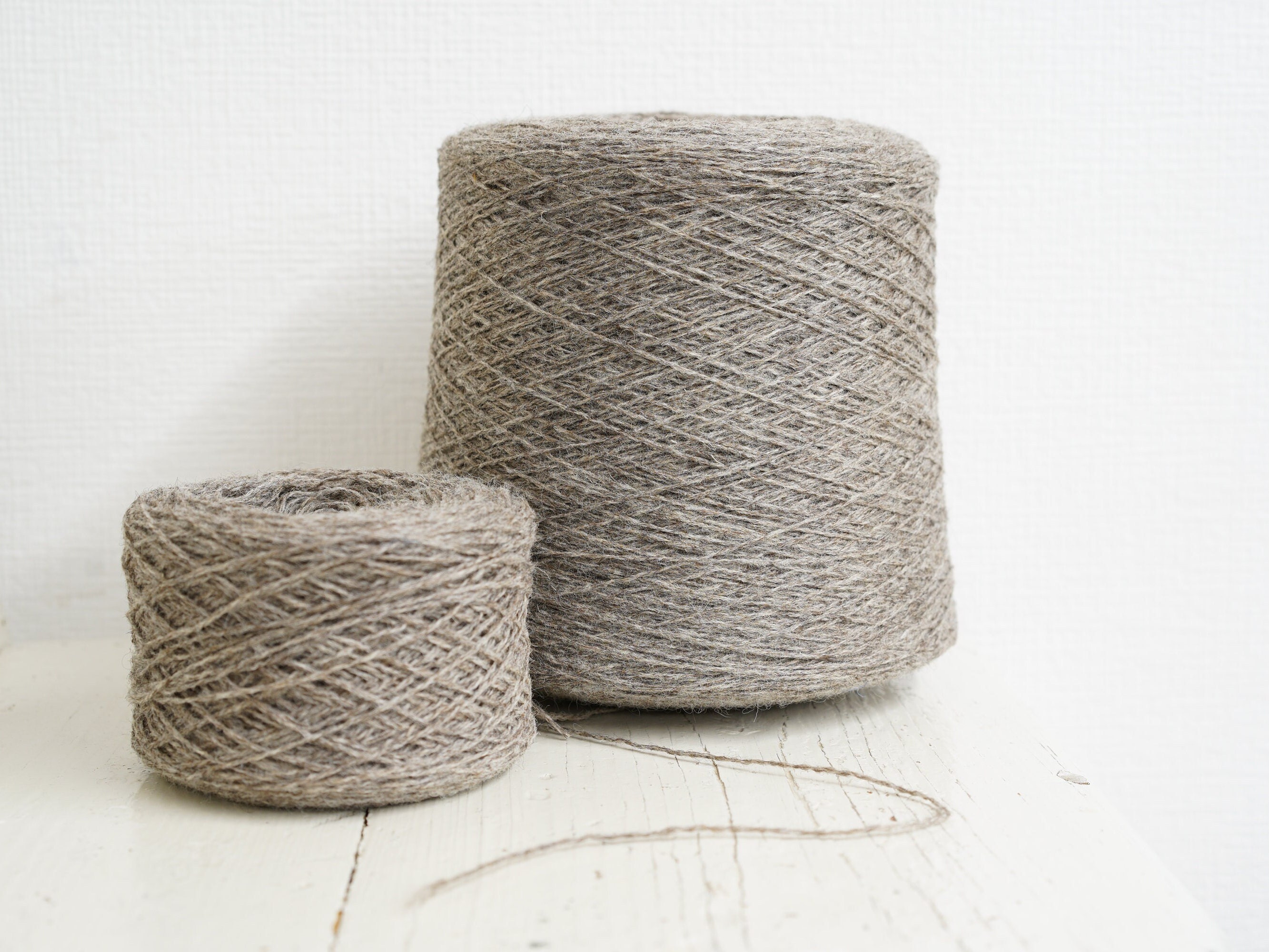 Royal Blue Wool Yarn 100g./3,50 Oz. New Zealand Wool for Hand or