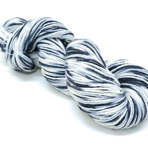 White, grey, black mélange New Zealand 80% wool 20 PO/ 100g/300m. little rustic yarn for knitting plaids, socks, waist, slippers, overalls