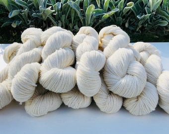 European sheep wool yarn - 1 kg Yarn for dyeing - Lithuania white wool yarn - Hand knitting wool yarn - DK Light worsted - DULTWoolWhite1kg