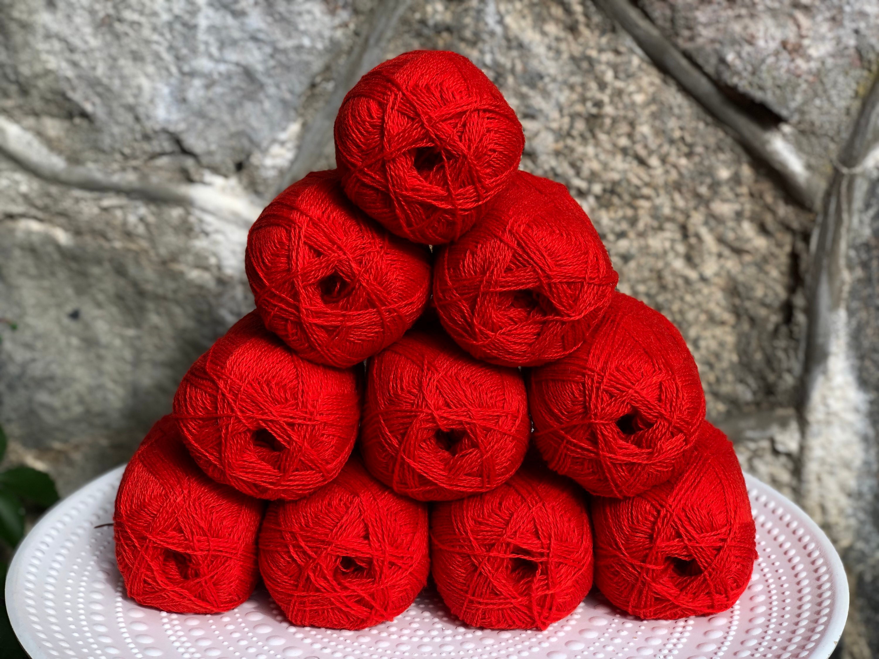 Scarlet Red New Zealand Wool Yarn 100% Wool Yarn Fingering Wool Fiber Wool  Threads Wool for Patterns Knitting Wool Yarn for Socks 