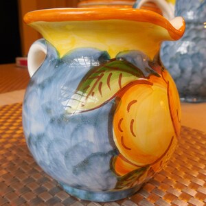 Hand painted Dipinto A Mano Prodotto Vietrese Italian Creamer