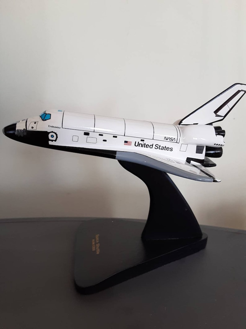1/200 scale Model Space Shuttle Endeavour Etsy