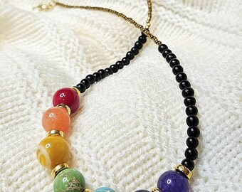 Collar de chakras arcoíris hecho a mano: joyería de yoga con piedras preciosas y ónix