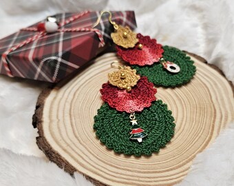 Pendientes navideños de crochet hechos a mano, dijes festivos, joyería navideña