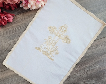 Easter Basket Cover, Ukrainian table runner , Embroidered basket cover, Ukrainian Ester Basket Cover