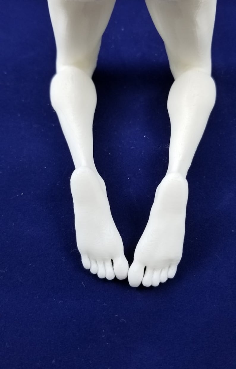 3D Printed 8 Nude Man Kneeling & Leaning Back MM20 | Etsy