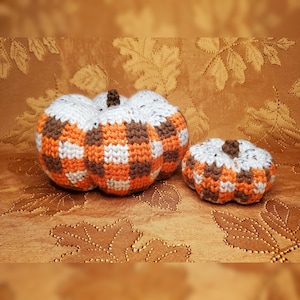 Plaid Pumpkins Crochet Pattern