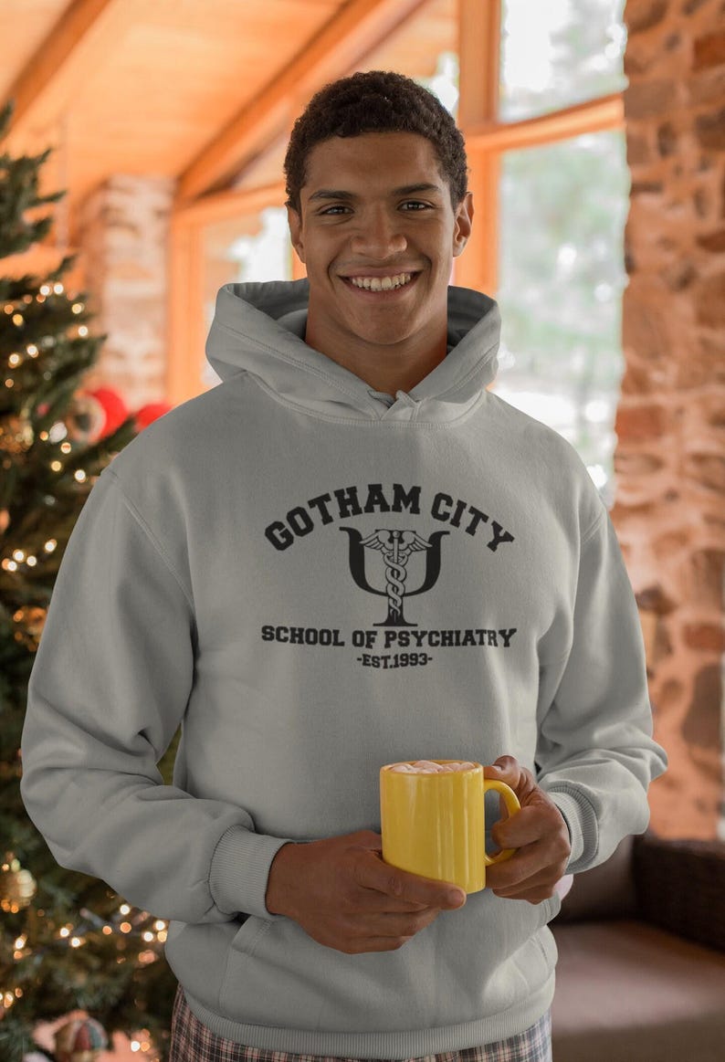 Sudadera con capucha estilo Harley Quinn: Escuela de Psiquiatría de Gotham City. Tallas unisex para adultos hasta 6XL + 4XLT, más de 20 colores. imagen 4