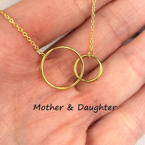 Generations Necklace, Mother and Daughter Necklace, Interlocking Rings Necklace, Mom Daughter Grandmother Granddaughter, Family Necklace