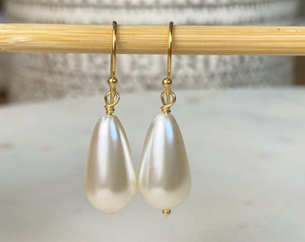 Simple Pearl Earrings, Pearl Drop Earrings, Silver Gold Pearl Earrings, Teardrop Pearl Wedding Bridal Bridesmaid Earrings Gift, Shell Pearl