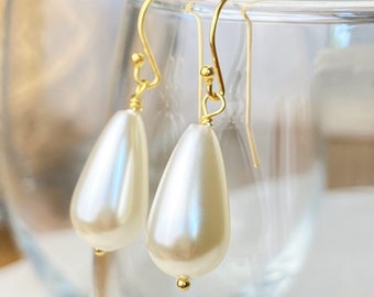 Teardrop Pearl Wedding Bridal Bridesmaid Earrings, Pearl Drop Earrings, Sterling Silver Gold Pearl Earring, Simple Pearl Earring, Tear Pearl