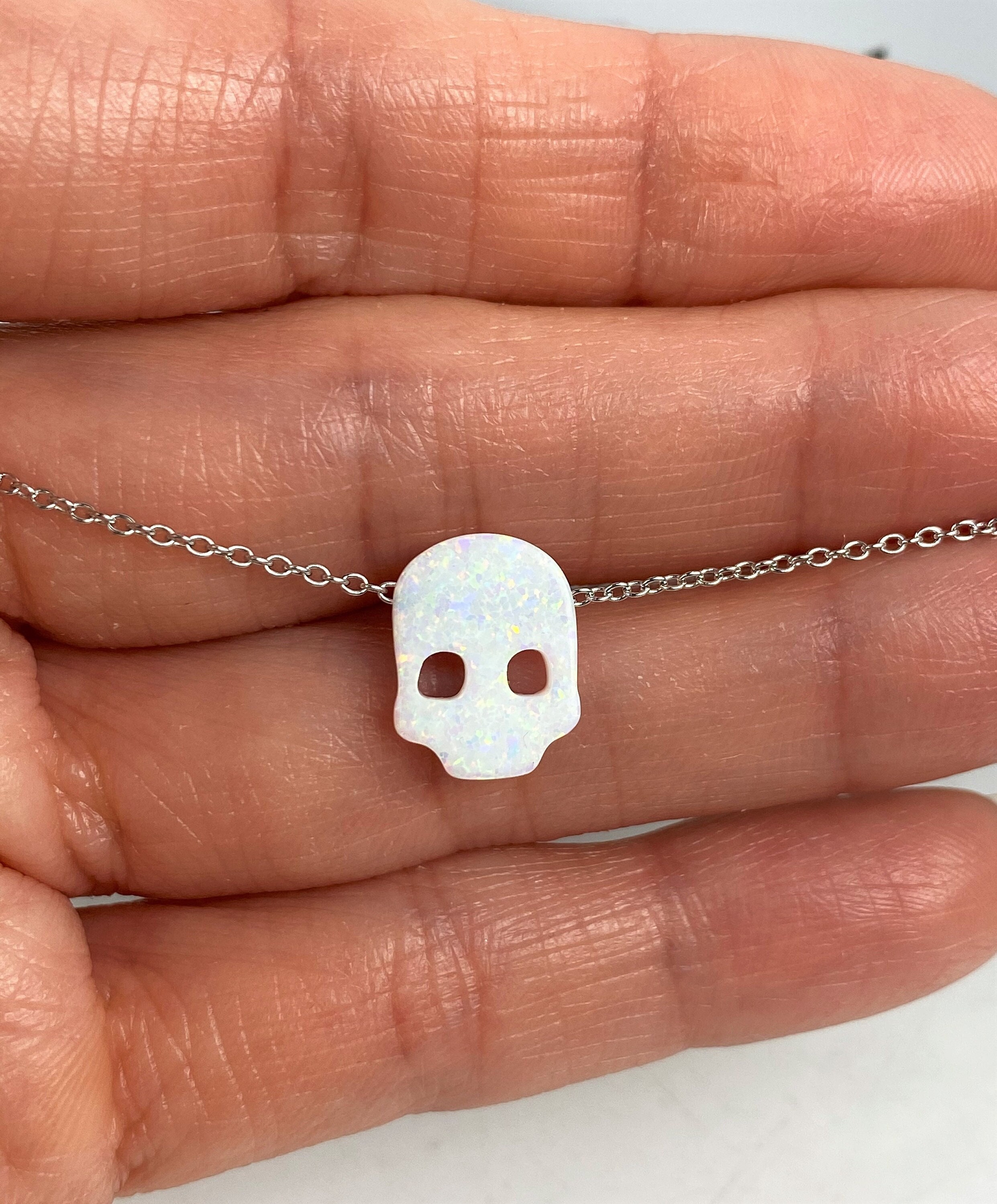 Sideways Skull Necklace  Dainty rose gold necklace, Cute necklaces for  girlfriend, Skull necklace