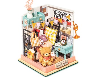 DIY Miniature House Kit: Sweet Dream (Bedroom)