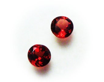 4 mm round cut Mozambique Garnet 2 piece lot