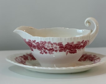 Wedgwood of Etruria and Barlaston "Bramble" pattern gravy boat, pink color, shell edge, c.1962-1965 , made in England
