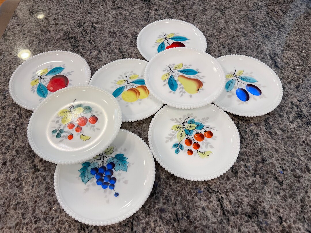Westmoreland 8 Vintage Beaded Edge Milk Glass Fruit Dessert Plates - Etsy