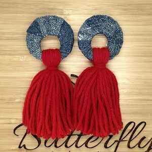 Chic Wood and Denim Fabric Covered Tassel Earrings: A Stylish Fusion of Natural and Urban