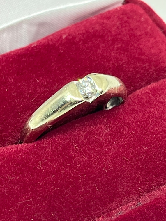 white gold band ring w/ diamond 3.7mm solid 18kara