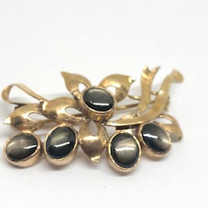 Authentische antike 14k Gelbgold schwarze Sternsaphir Blüten Brosche
