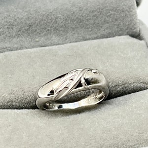 Authentic Carrera y Carrera 750 18k solid White Gold band ring, size 5.25