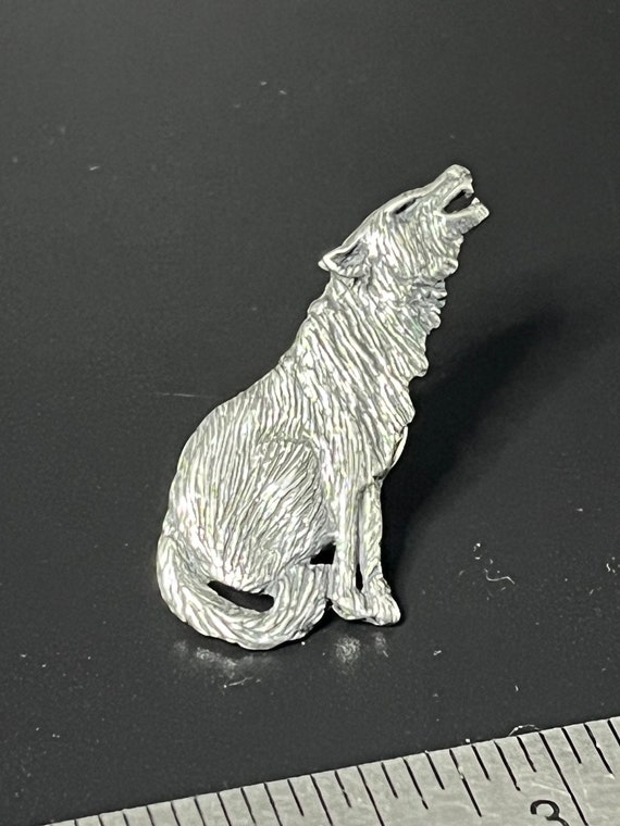 vintage howling Wolf sterling silver pin