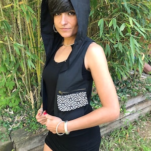 Unisex Hoodie Vest And Waistcoat With Geometric And Tribal Design With Pockets, Suitable For Everyone And All Occasions,