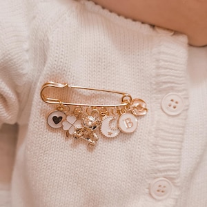Épinglette personnalisée pour souvenir de bébé : broche à breloques, cadeau de baptême