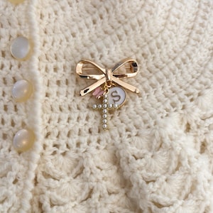 Personalized Gold Baby Keepsake Brooch: Christening, Baptism newborn Gift image 3