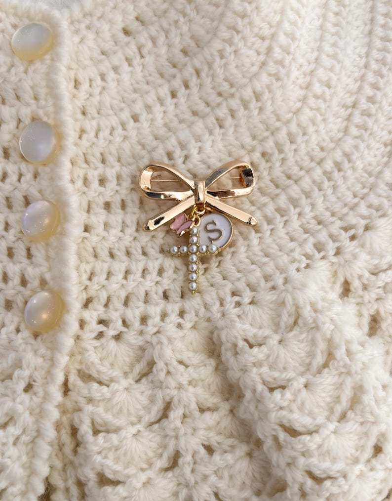 Personalized Gold Baby Keepsake Brooch: Christening, Baptism newborn Gift image 3