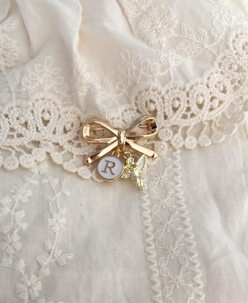 Personalized Gold Baby Keepsake Brooch: Christening, Baptism newborn Gift image 8