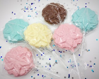 Snowflake Chocolate Lollipops - perfect for a Frozen themed celebration party