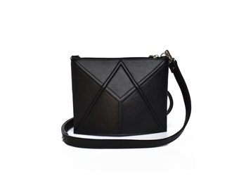 Facettentasche - Crossbody tasche - Gürteltasche - Clutch - Schultertasche - Skandinavisches Design - kleine schwarze Ledertasche - Origami Style Tasche