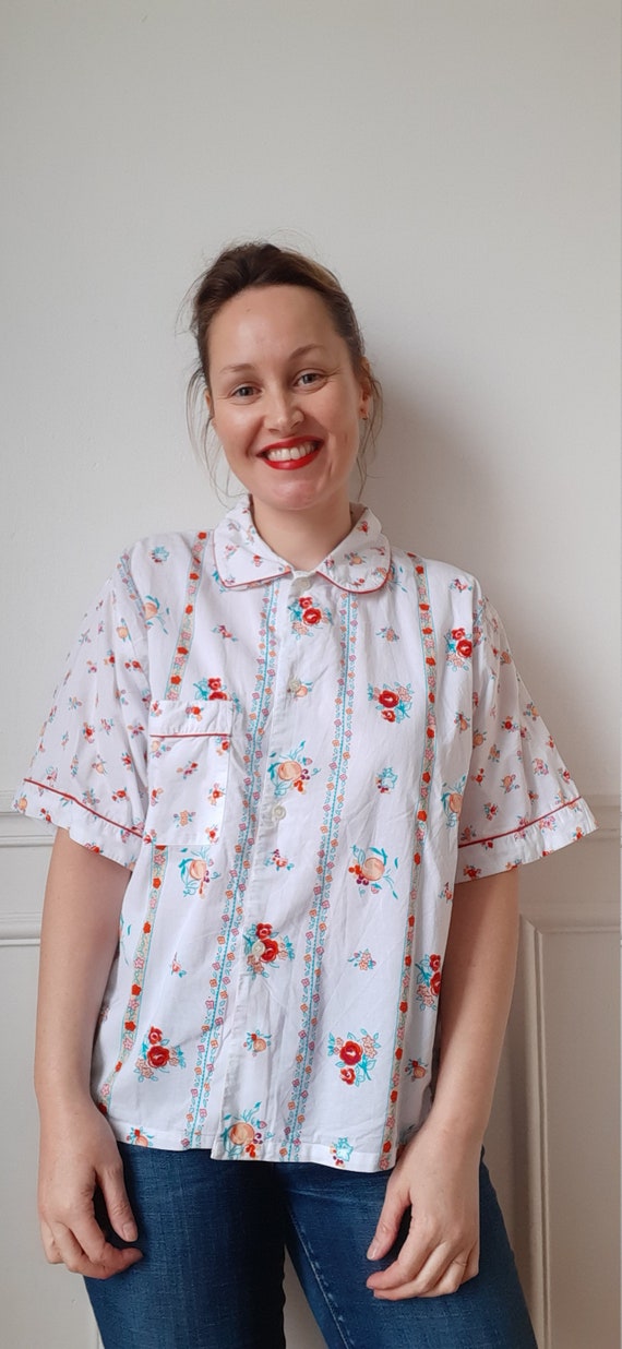 Vintage 70s flower pyjama top