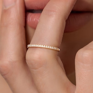 14K Echtgold Diamant Reihe Bandring Echtgold Minimal Diamantist Hochzeit Verlobung Jahrestag Braut Stacker Layering Bandring