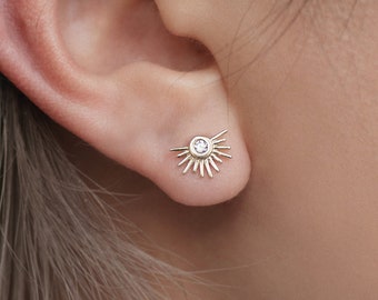 Boucles d'oreilles en or massif 14 carats avec diamants CZ minuscules étoilesburst, boucles d'oreilles piercing tragus cartilage du lobe supérieur de l'oreille