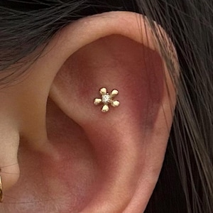 14K REAL Solid Gold Starburst Blossom Floral Sunflower Flower Stud, Cartilage Helix Tragus Conch Rook Snug CZ Stud Piercing Earring 18G Gift