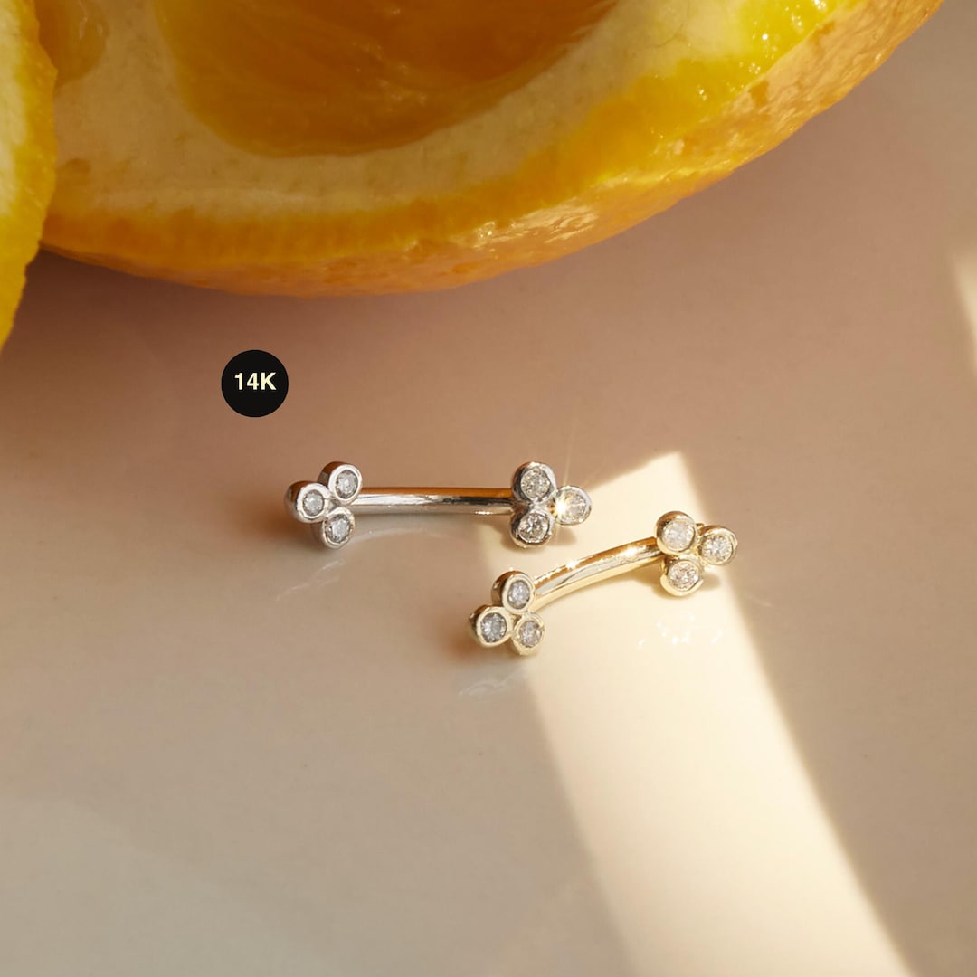 Pendiente de barra curva con diamante en oro macizo de 14 quilates,  perforación de diamante genuino para cartílago de ceja, daith, trago,  calibre 16