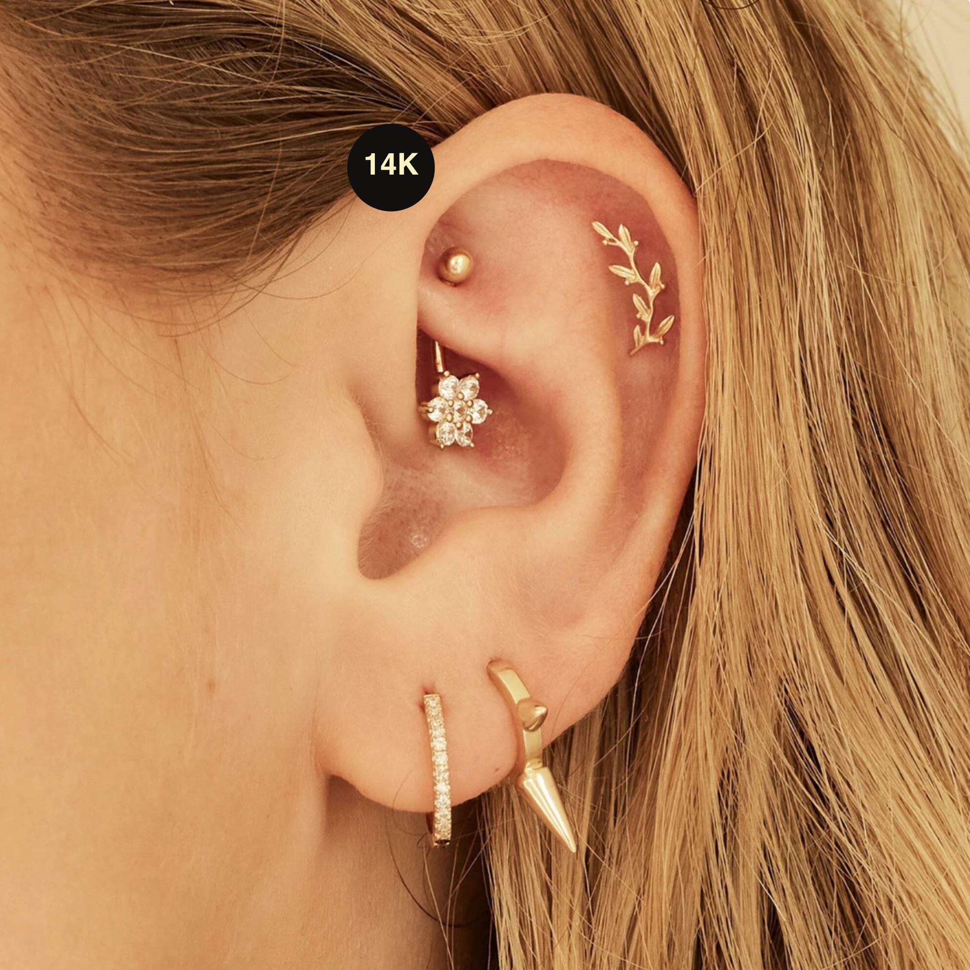 Orecchino piercing cuore con brillantini per trago elice lobo