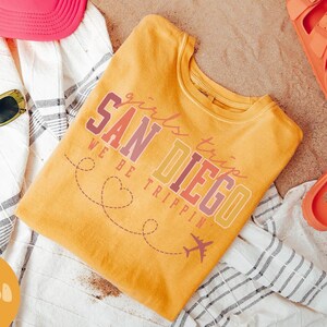 サンディエゴ シャツ、女子旅行 T シャツ、女子旅行記念品シャツ、バケーション T シャツ、マッチング グループ T シャツ、友達旅行、女性用 T シャツ