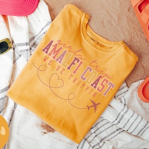 アマルフィ海岸イタリアシャツ、女子旅行Tシャツ、女子旅行記念品シャツ、バケーションTシャツ、マッチンググループTシャツ、友達旅行、女性用Tシャツ