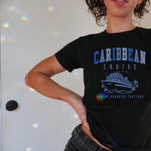 カリブ海クルーズ ベビーTシャツ、女子旅シャツ、クルーズ船Tシャツ、お揃いシャツ、グループTシャツ、友達旅行、トレンディな夏